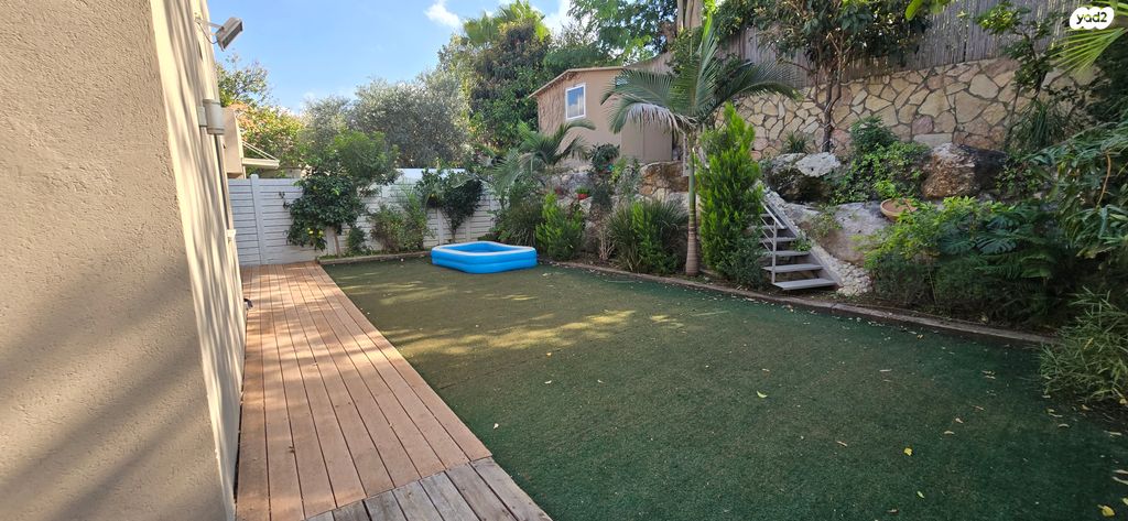 דו משפחתי, רעות, מודיעין מכבים רעות