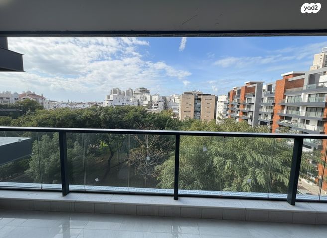 דירה, חיל הרגלים, נווה חוף, ראשון לציון