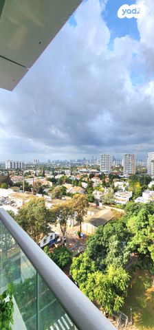 דירה, רועי קליין, קרית קריניצי, רמת גן