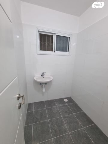 דירה, ז'בוטינסקי, קרית מוצקין