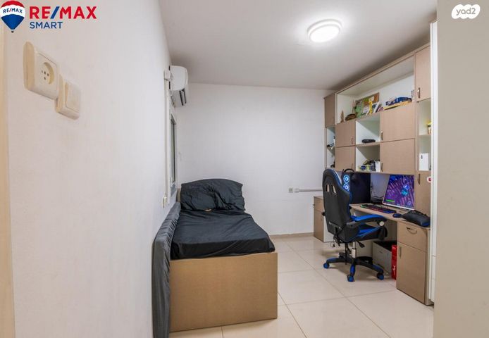 גג/ פנטהאוז, שבטי ישראל 26, מרכז העיר, סביניה, הוותיקה, קרית ביאליק