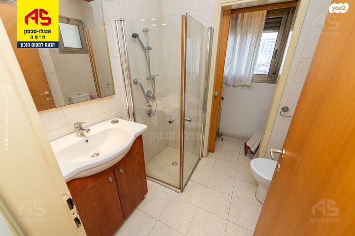 דירה, שדרות ודג'ווד, מרכז הכרמל, חיפה