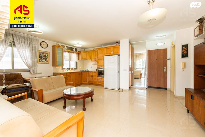 דירה, שדרות ודג'ווד, מרכז הכרמל, חיפה