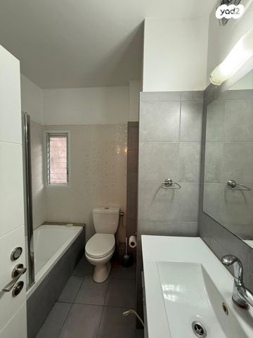 דירה, ש"י עגנון, מרכז דרום, רעננה