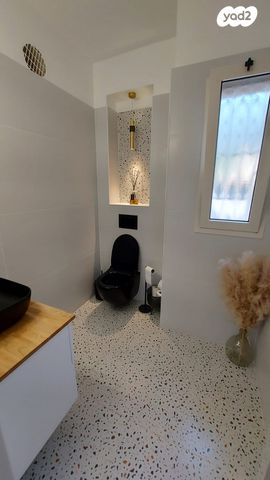 דו משפחתי, אבן יהודה