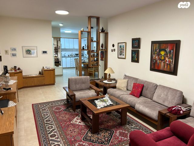 דירה, דוד צדוק, בן גוריון, חולון