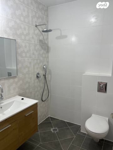 דירה, שדרות מנחם בגין, גבעת אולגה, חדרה