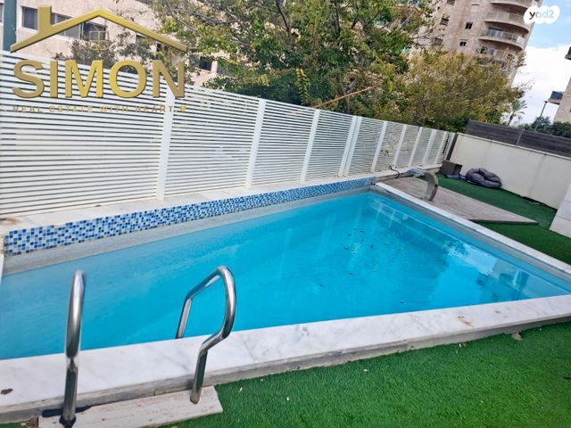 בית פרטי/ קוטג', פייר קניג 14, נוף הטיילת, נתניה