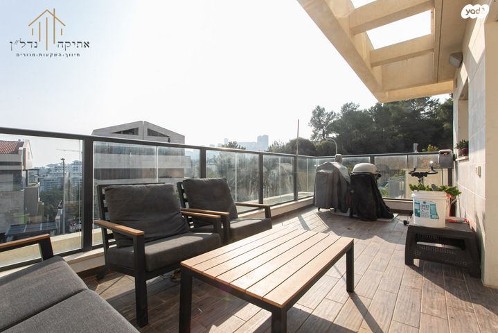 דירת גן, הדודאים, גבעת זמר, חיפה