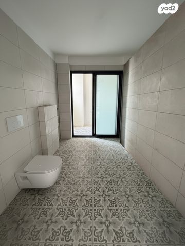 דירה, חיל הרגלים, נווה חוף, ראשון לציון