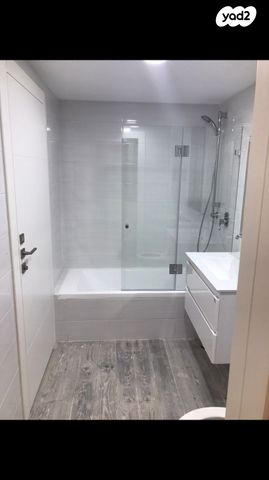 דירה, יונתן רטוש 1, פסגות אפק, ראש העין