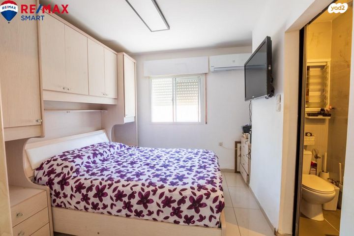 גג/ פנטהאוז, שבטי ישראל 26, מרכז העיר, סביניה, הוותיקה, קרית ביאליק