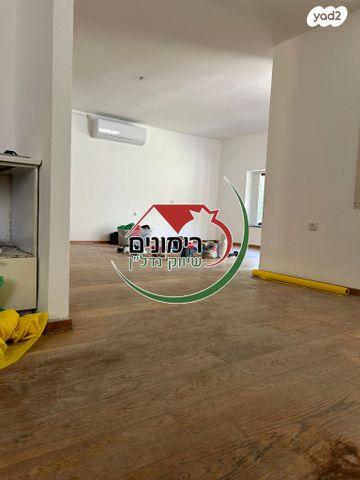 בית פרטי/ קוטג', קרן היסוד, רמת השרון