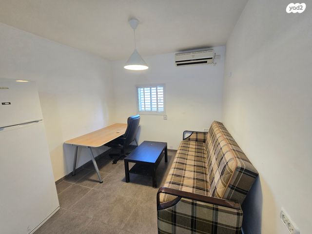 דירה, יצחק רגר, שכונה ד', באר שבע