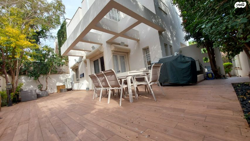 דו משפחתי, אבן יהודה