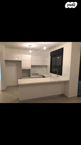 דירה, יונתן רטוש 1, פסגות אפק, ראש העין