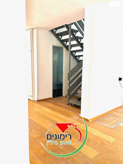 בית פרטי/ קוטג', קרן היסוד, רמת השרון