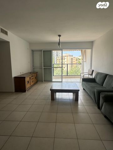 דירה, ניר אביב, תל אביב יפו