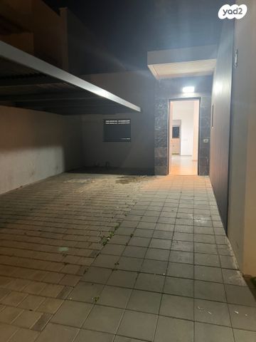 בית פרטי/ קוטג', אולגה שמיר, כלניות, באר שבע