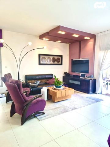 בית פרטי/ קוטג', אסתר המלכה, מוריה, מודיעין מכבים רעות