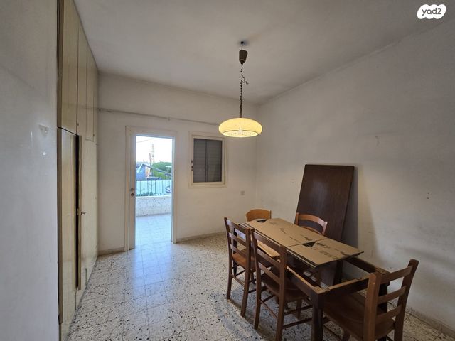 דו משפחתי, גדרה