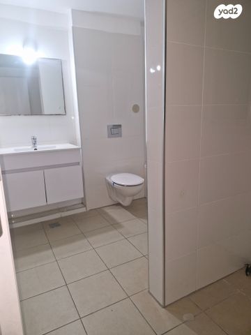 דירה, חזון אי"ש 20, רחובות הצעירה, רחובות