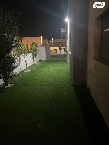 בית פרטי/ קוטג', אולגה שמיר, כלניות, באר שבע