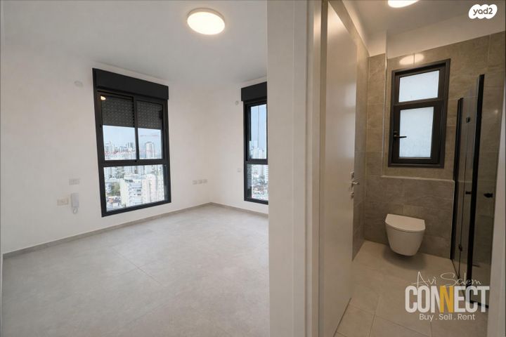 דירה, דרך זאב ז'בוטינסקי 10, לב המושבה / מרכז העיר, פתח תקווה