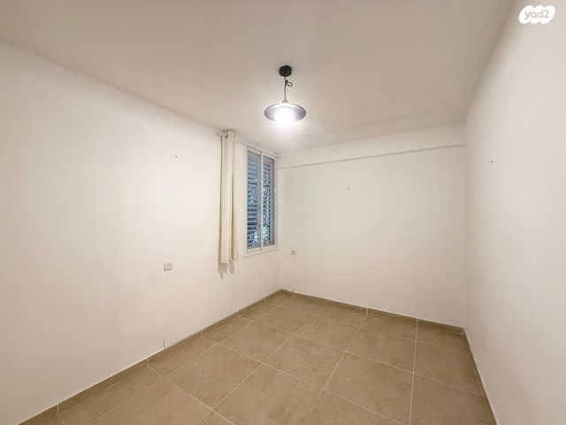 דירה, בן גוריון, הרצליה