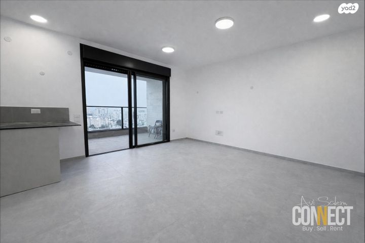 דירה, דרך זאב ז'בוטינסקי 10, לב המושבה / מרכז העיר, פתח תקווה