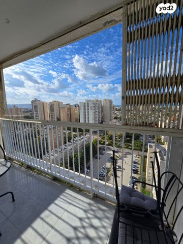 דירה, יגאל אלון, לב מוצקין, בנה ביתך, קרית מוצקין