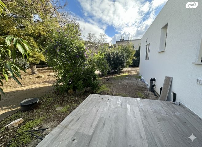 יחידת דיור, דרך איתן גבת, גבת, גבת