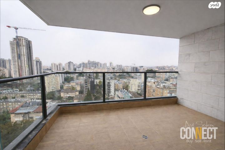 דירה, דרך זאב ז'בוטינסקי 10, לב המושבה / מרכז העיר, פתח תקווה