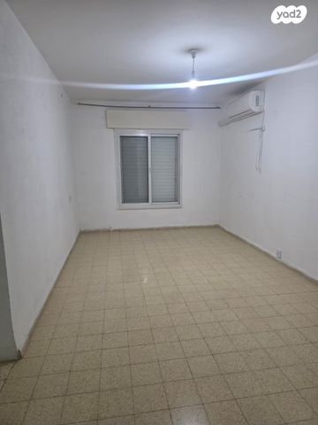 דירה, הקוממיות, קרית גת