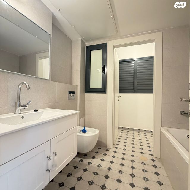 דירה, קרית מלאכי