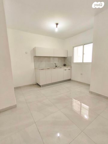 דירה, אבות ישורון, רובע ה', אשדוד