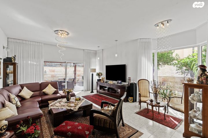 דו משפחתי, הסנפיר, נווה ים, ראשון לציון