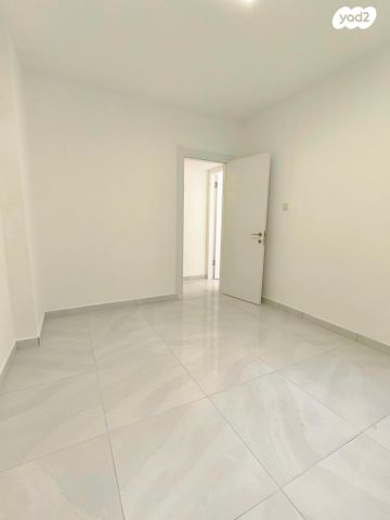 דירה, אבות ישורון, רובע ה', אשדוד