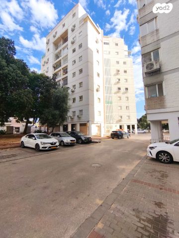 אבות ישורון 