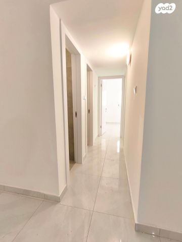 דירה, אבות ישורון, רובע ה', אשדוד