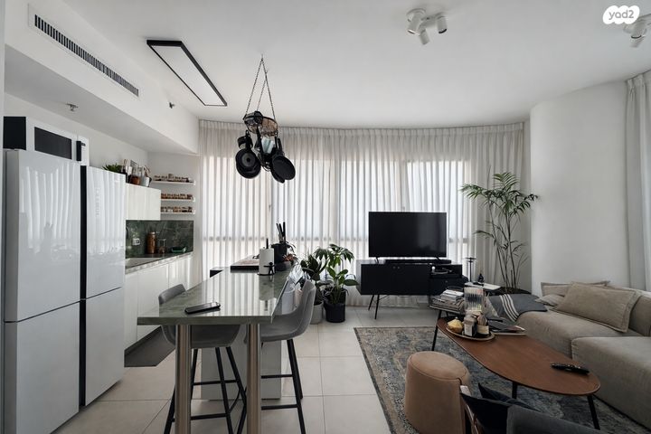 דירה, דרך מנחם בגין 160, מונטיפיורי, הרכבת, תל אביב יפו