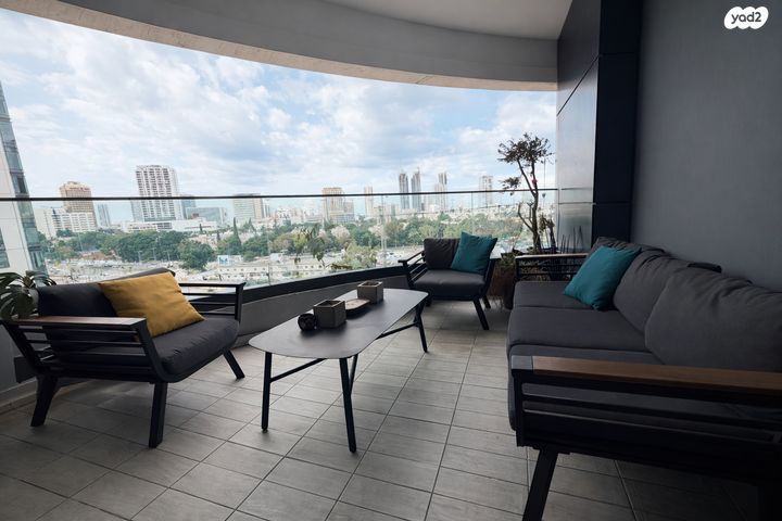 דירה, דרך מנחם בגין 160, מונטיפיורי, הרכבת, תל אביב יפו