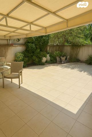 בית פרטי/ קוטג', גולן, רמת השרון