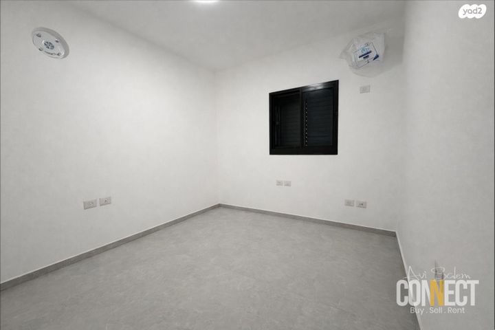 דירה, דרך זאב ז'בוטינסקי 10, לב המושבה / מרכז העיר, פתח תקווה