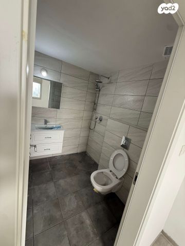 דירה, שיכון דן, נווה דן, תל אביב יפו