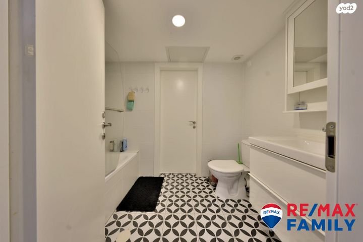 דירה, נעמי שמר 12, נאות אפק, אפקה, קרית ביאליק