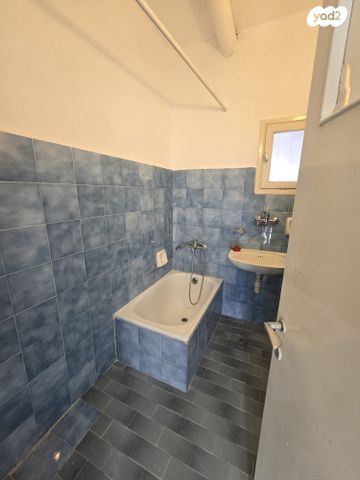 דירה, אברהם שלום יהודה, תלפיות, ירושלים