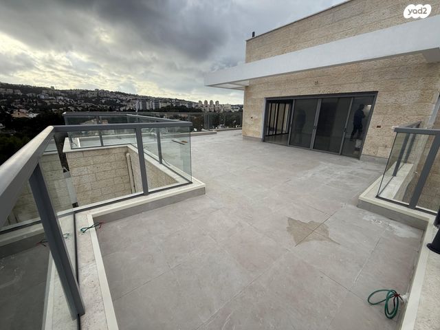 גג/ פנטהאוז, שדרות טרומפלדור, נווה שאנן, חיפה