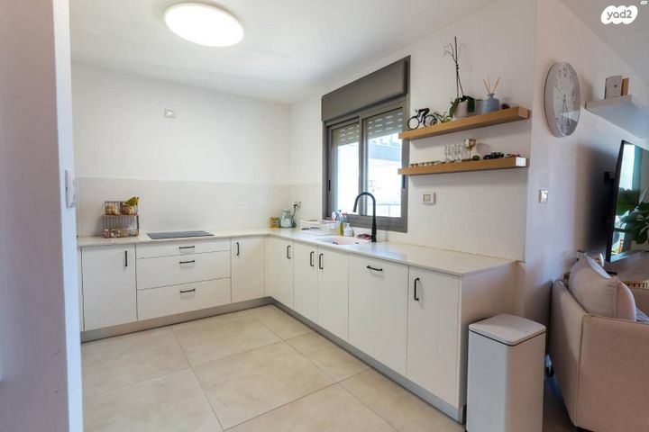 דירה, יעקב פיכמן, ח-501, חולון