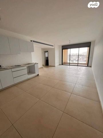 דירה, יהושע חנקין, מרכז, קרית עבודה, חולון